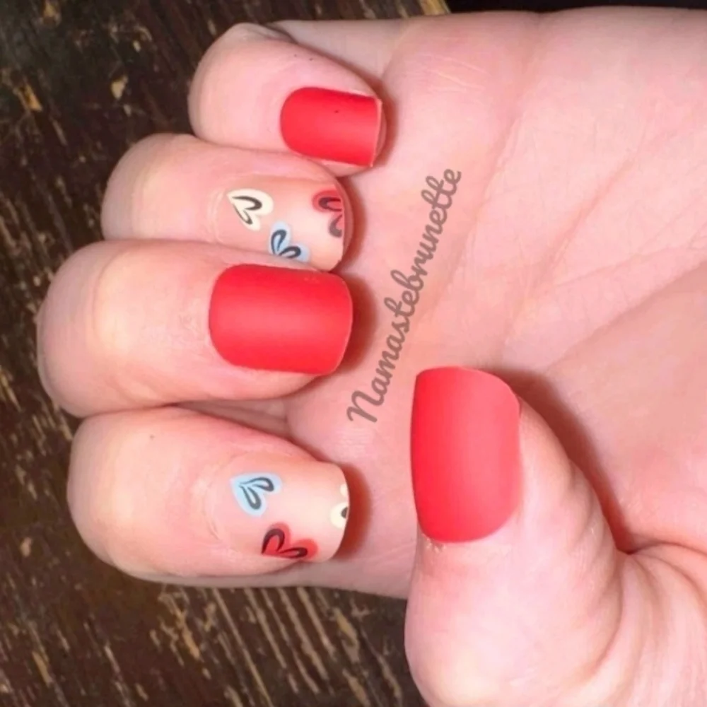 2/$16 Hearts Press On Nails - Picture 6 of 16